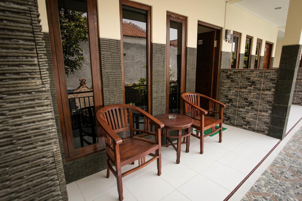 Jenny Bunker Homestay Kuta Lombok Buitenkant foto