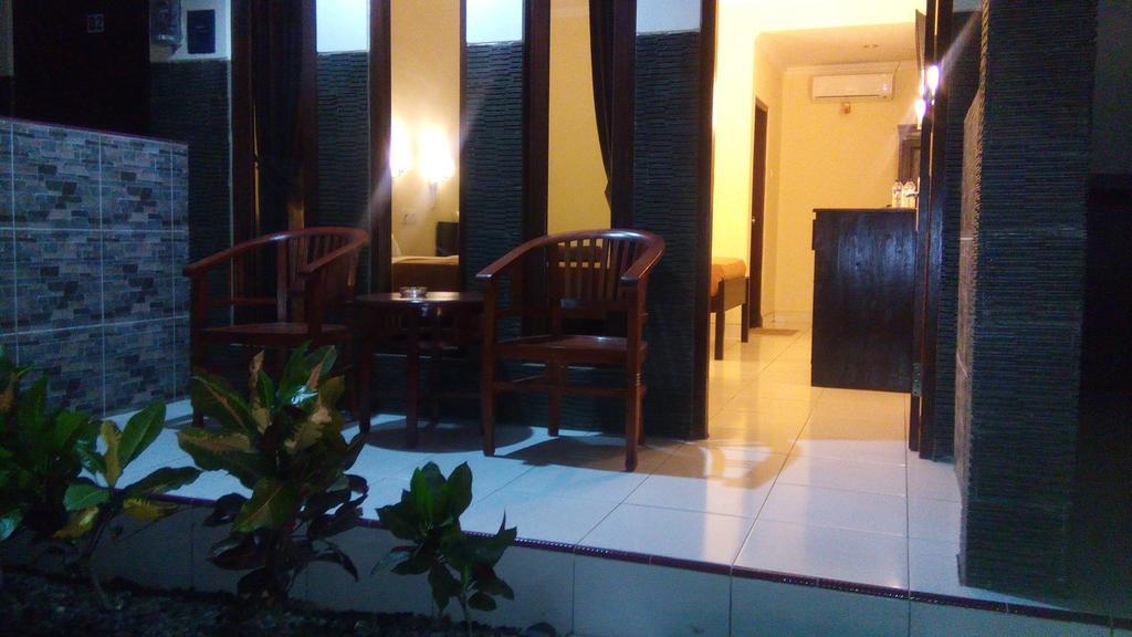 Jenny Bunker Homestay Kuta Lombok Buitenkant foto